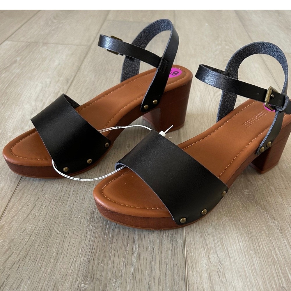 Cushionaire Sloan Black Faux Leather Wood Block Heel Clog Sandals Womens 8.5 M